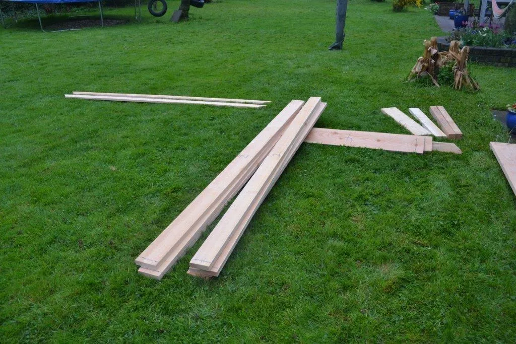 Montage des Hochbeets